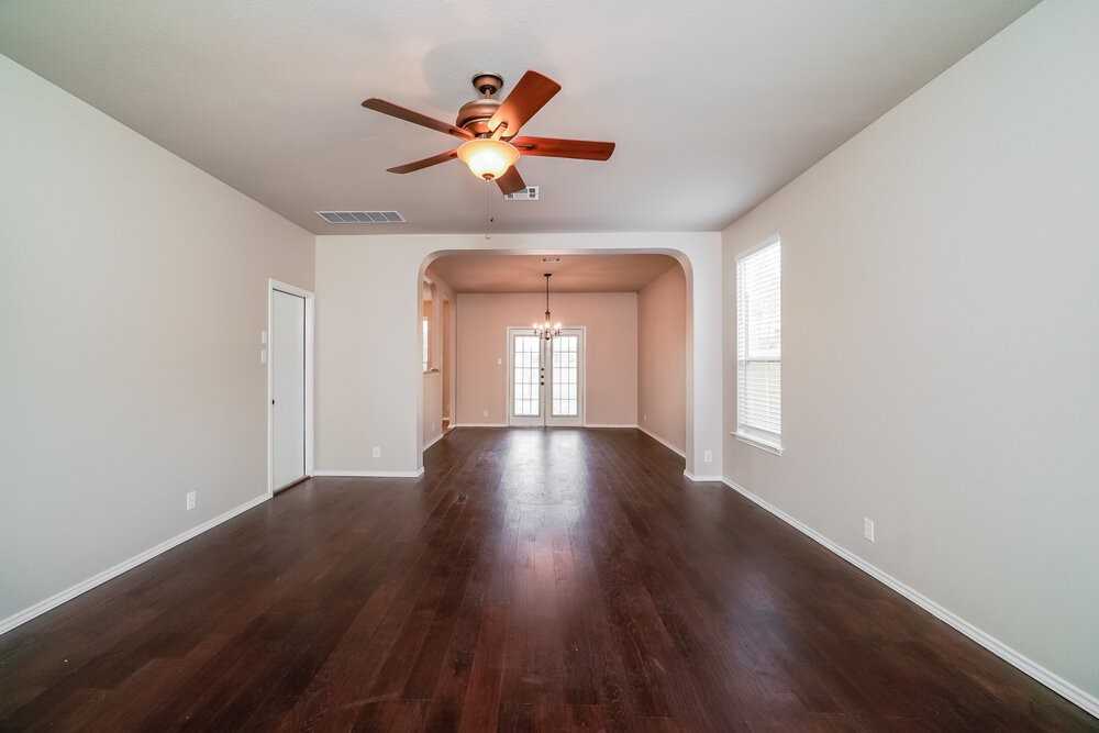2123 Dodge Dr - Photo 5 of 20