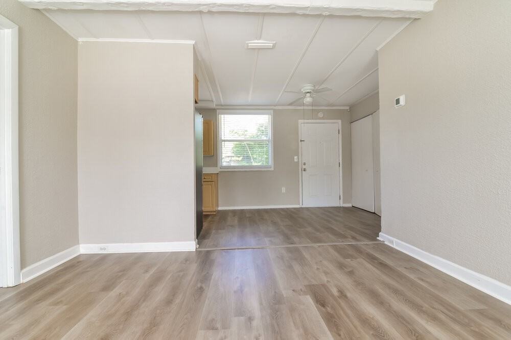 542 Colonnades Cv - Photo 5 of 19
