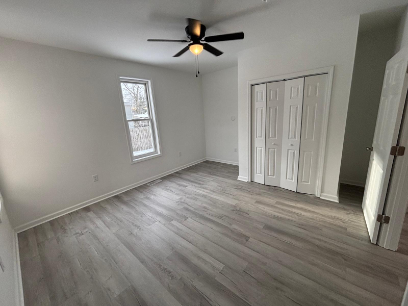 1303 Buffalo St #1 - Photo 4 of 12