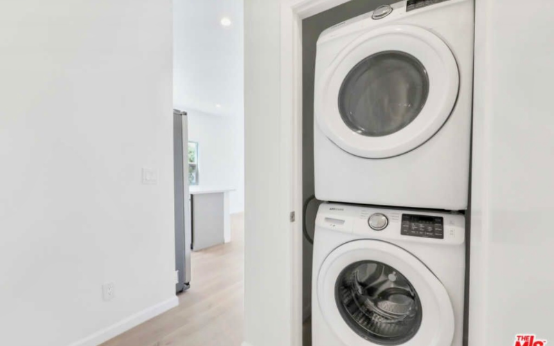 5234 W 20th St Lowr - Photo 3 of 12