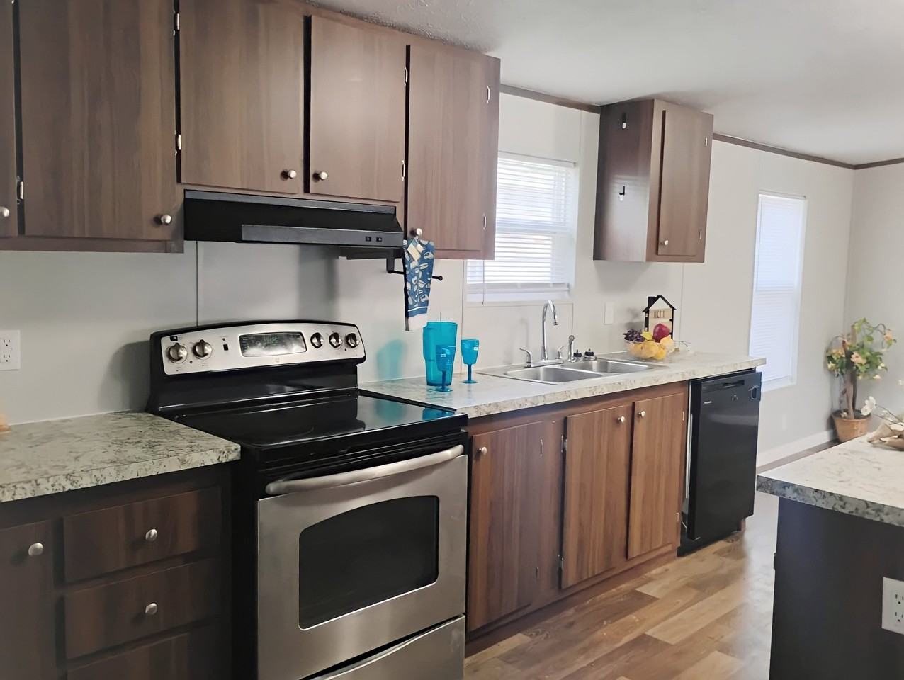 161 Rainbow Dr - Photo 2 of 18