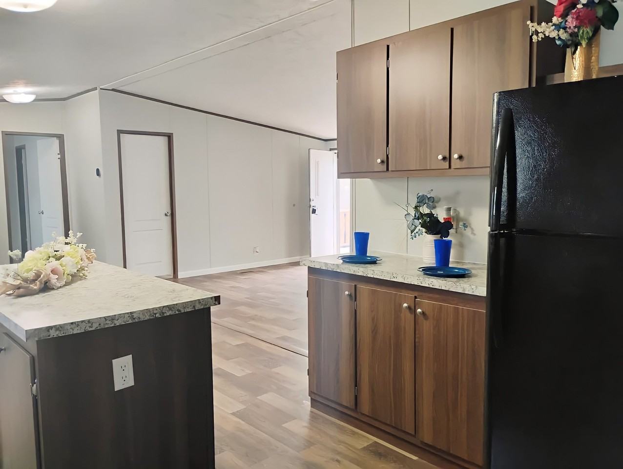 161 Rainbow Dr - Photo 4 of 18