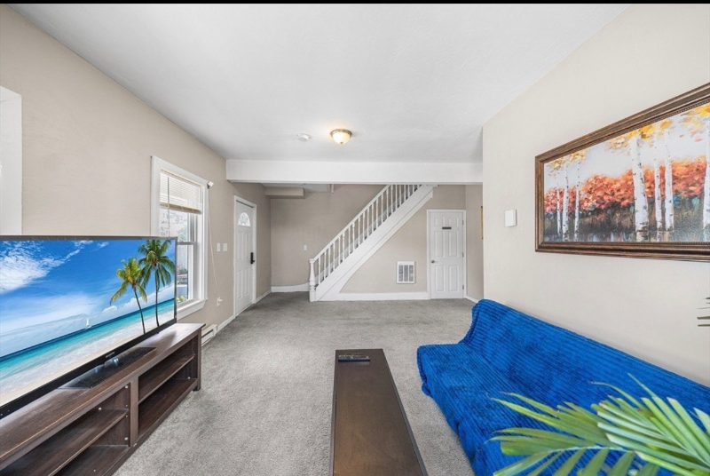 150 Belmont St - Photo 2 of 12