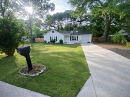 featured image of 2135 Pinehurst Ave