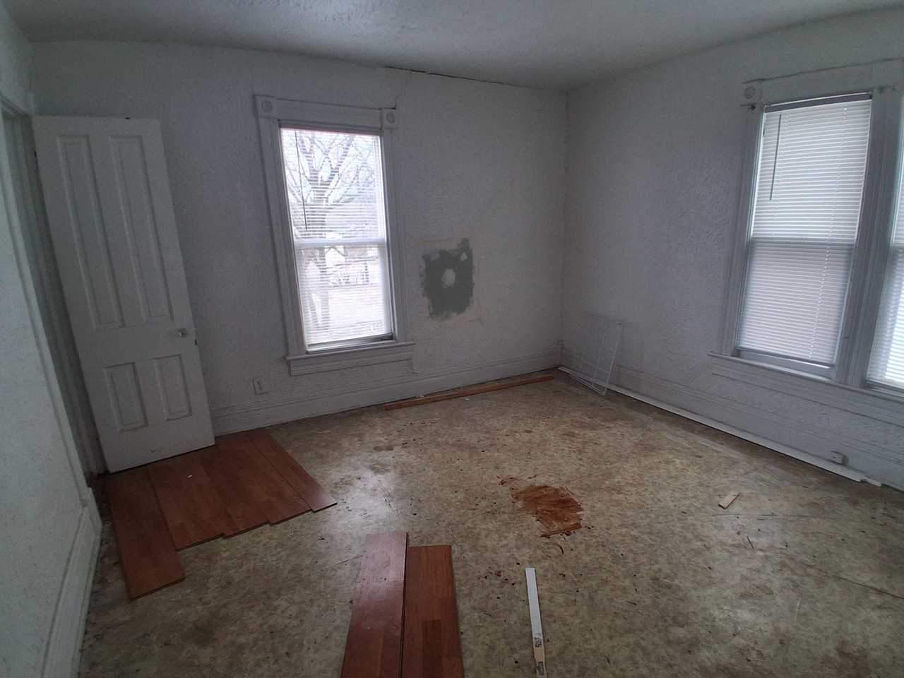 1245 N Union St - Photo 3 of 12