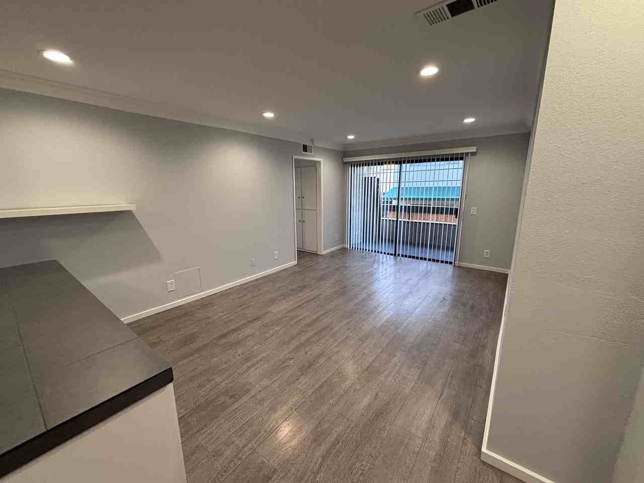 7531 Hampton Ave #205 - Photo 5 of 17