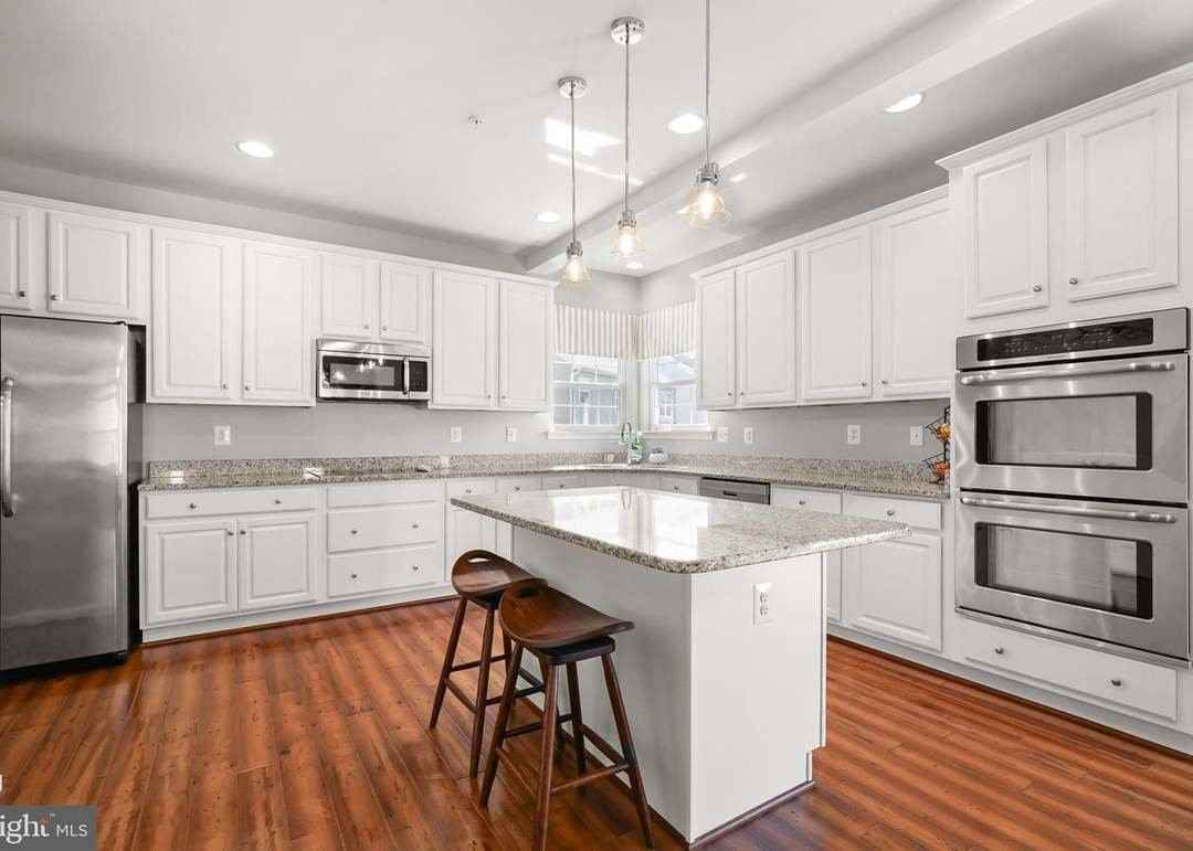 508 Claiborne Rd - Photo 4 of 18