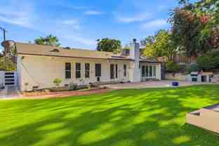 20305 Aetna St - Photo 1 of 1