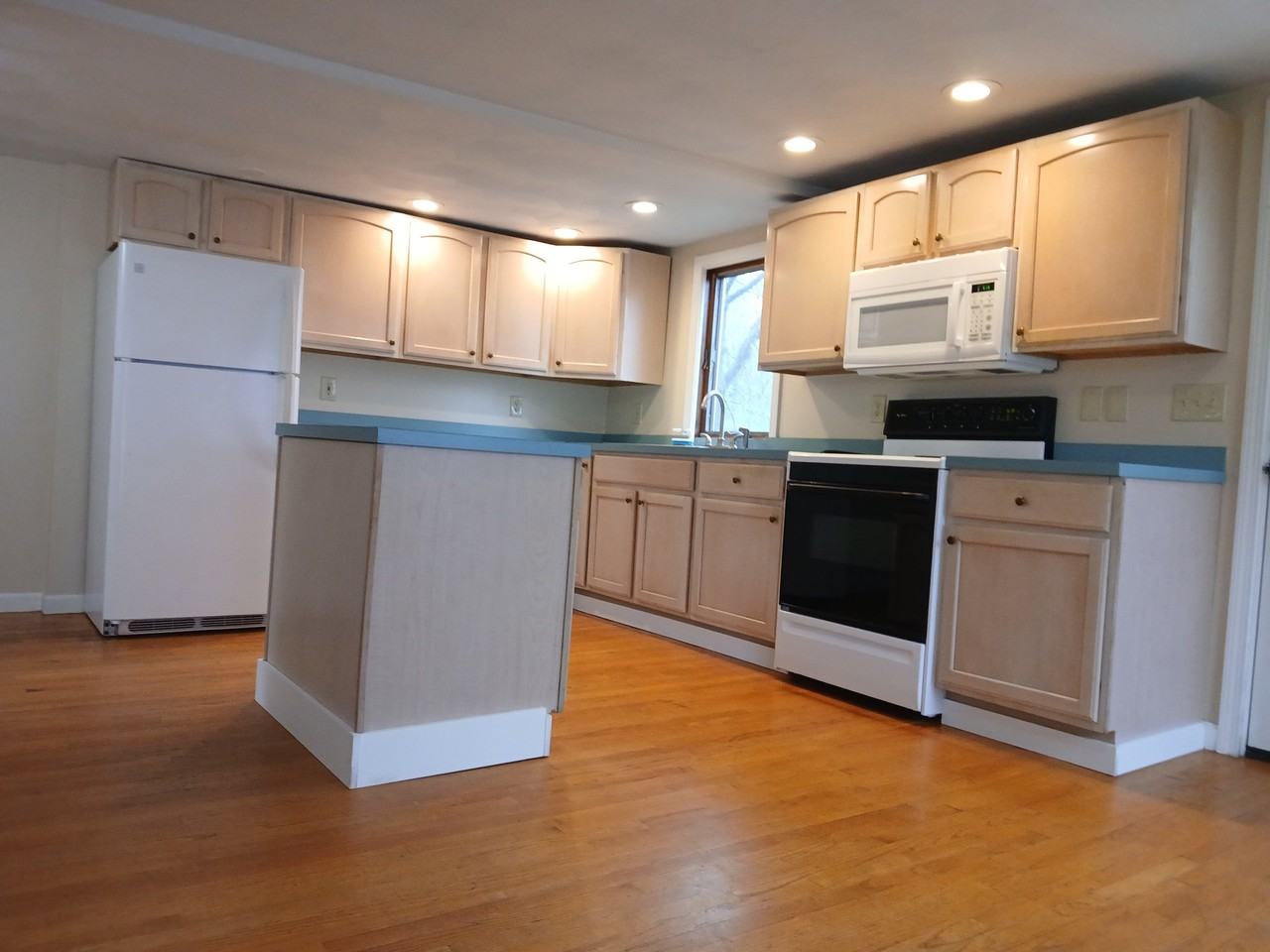 43B Sherman Ave #B - Photo 7 of 16