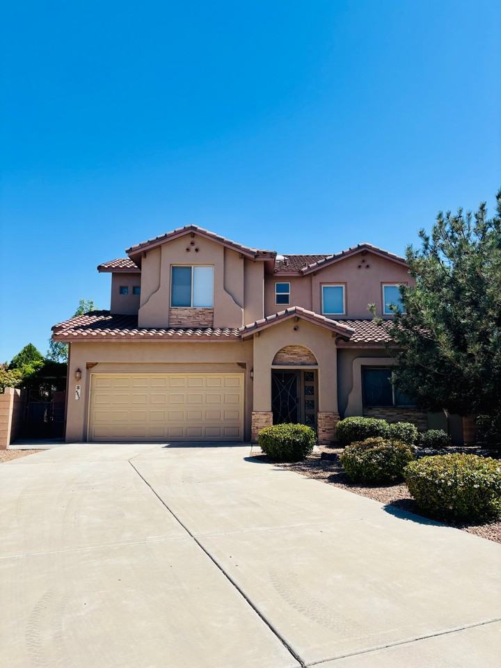 4852 Petra Pointe Cir Nw