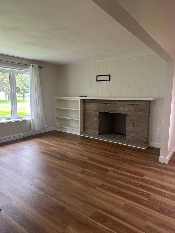 1211 Walcrest Dr - Photo 2 of 10