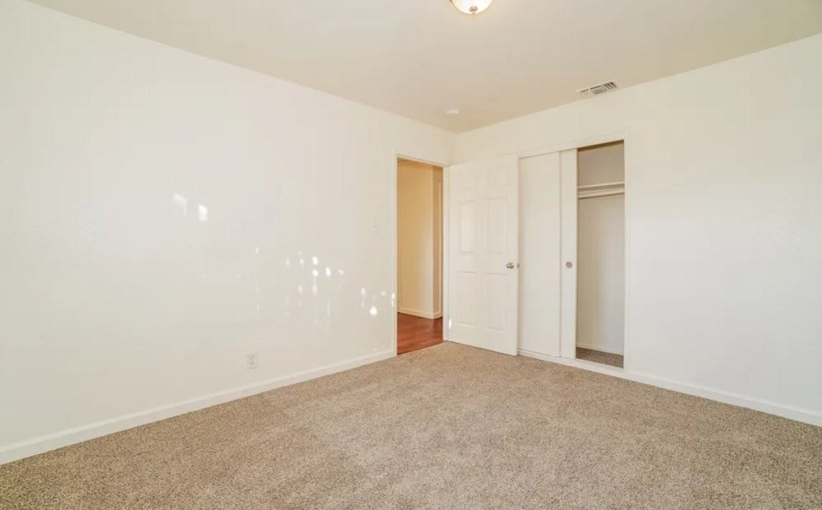 4528 Olympiad Way - Photo 6 of 9