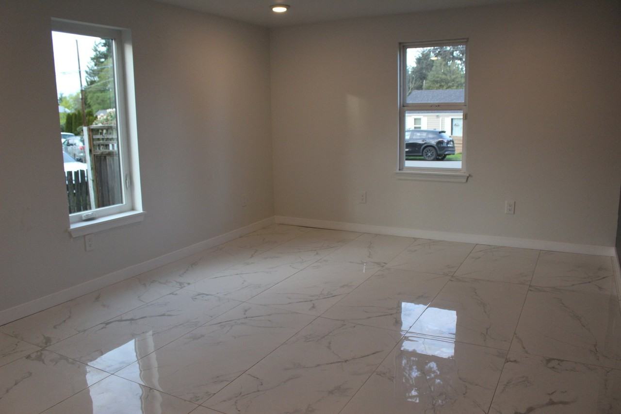 12055 69th Ave S - Photo 5 of 20