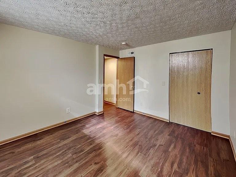 3008 Old Warson Dr - Photo 4 of 20