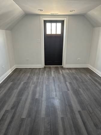 2501 S Whipple St - Photo 4 of 9