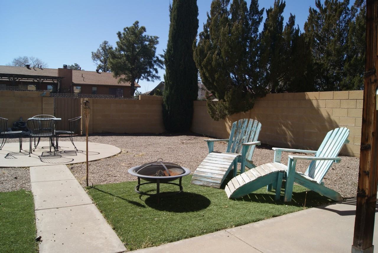 10728 Academy Ridge Rd Ne - Photo 2 of 4