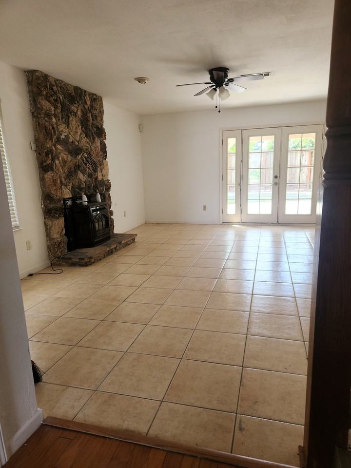 2156 Cheyenne Way - Photo 2 of 9