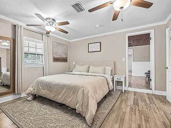 400 53rd St N - Photo 5 of 12