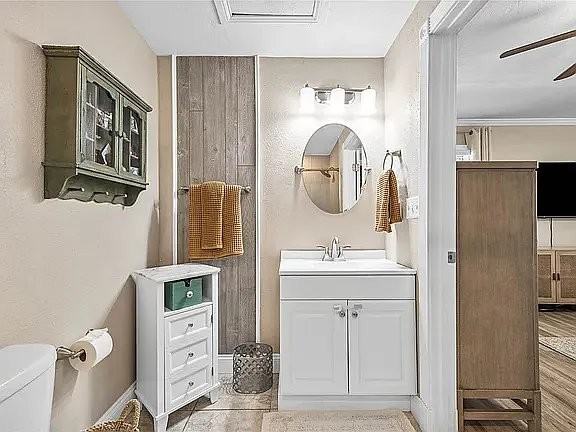 400 53rd St N - Photo 6 of 12