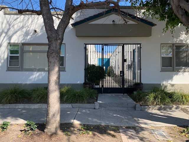1114 Tamarind Ave #1116