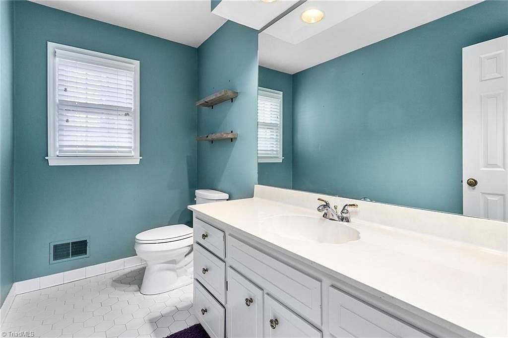 991 Anglin Mill Rd - Photo 6 of 14