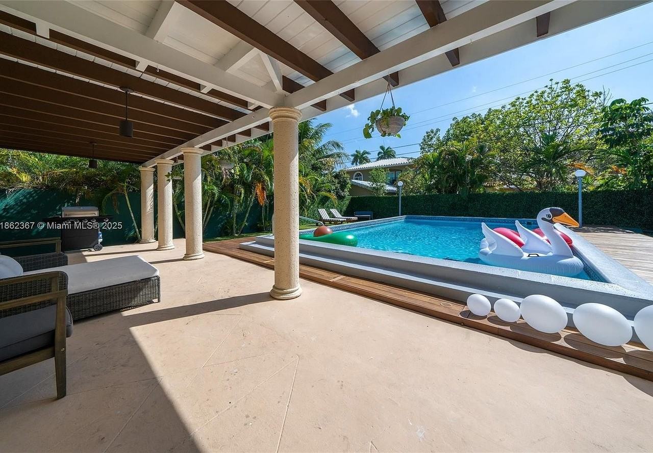 620 Sw 22nd Rd - Photo 3 of 20