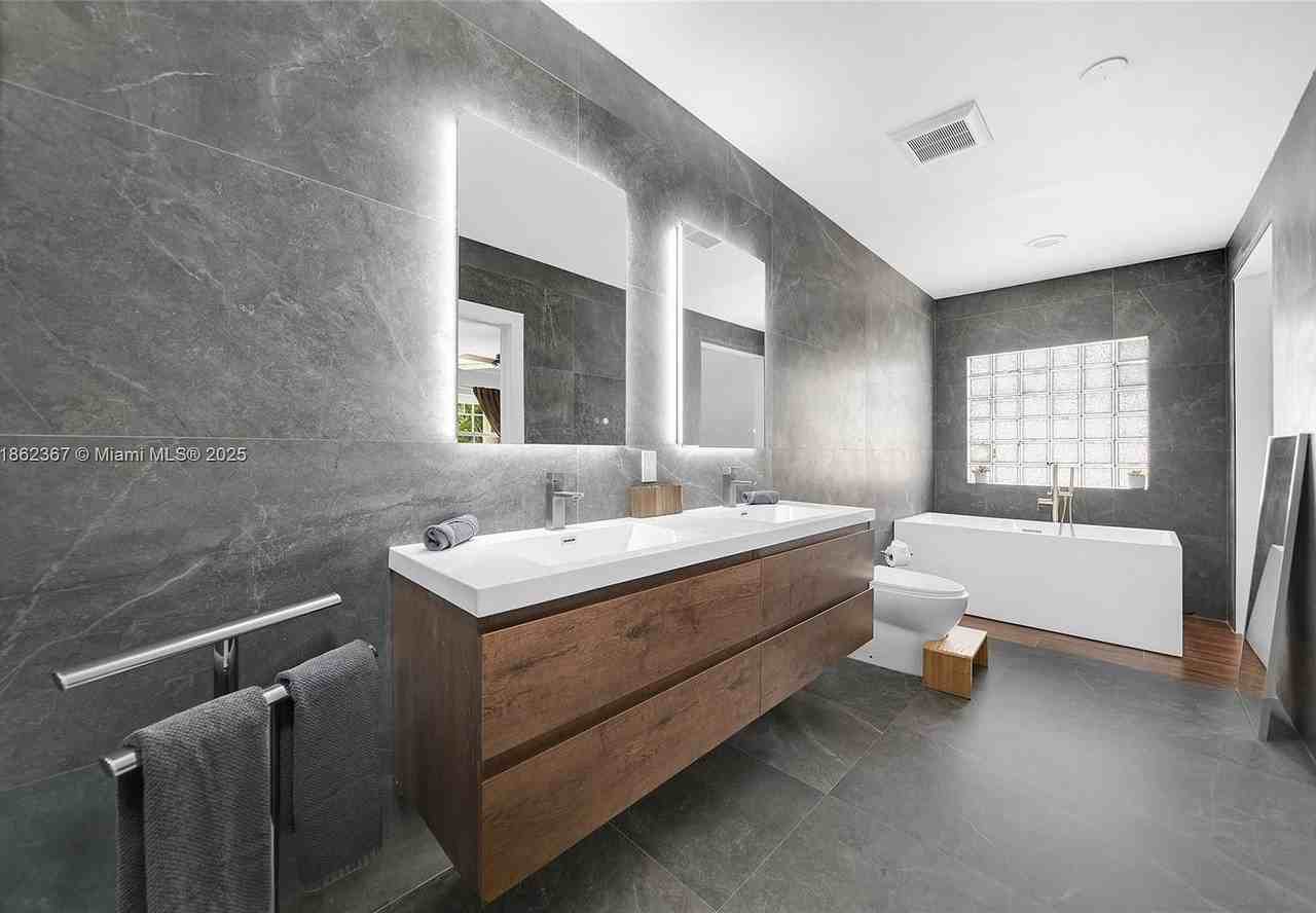 620 Sw 22nd Rd - Photo 6 of 20