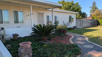 featured image of 4665 W Hedges Ave