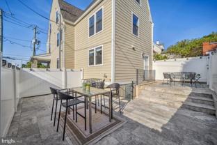 901 Lawrence St Ne #B - Photo 1 of 1