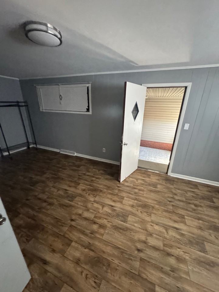 6047 Suits Rd - Photo 3 of 10