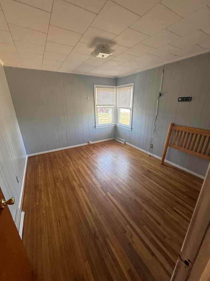 6047 Suits Rd - Photo 6 of 10