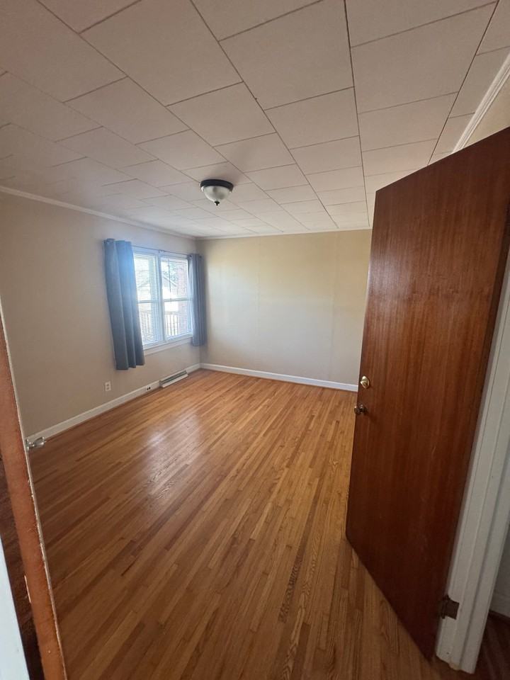 6047 Suits Rd - Photo 7 of 10