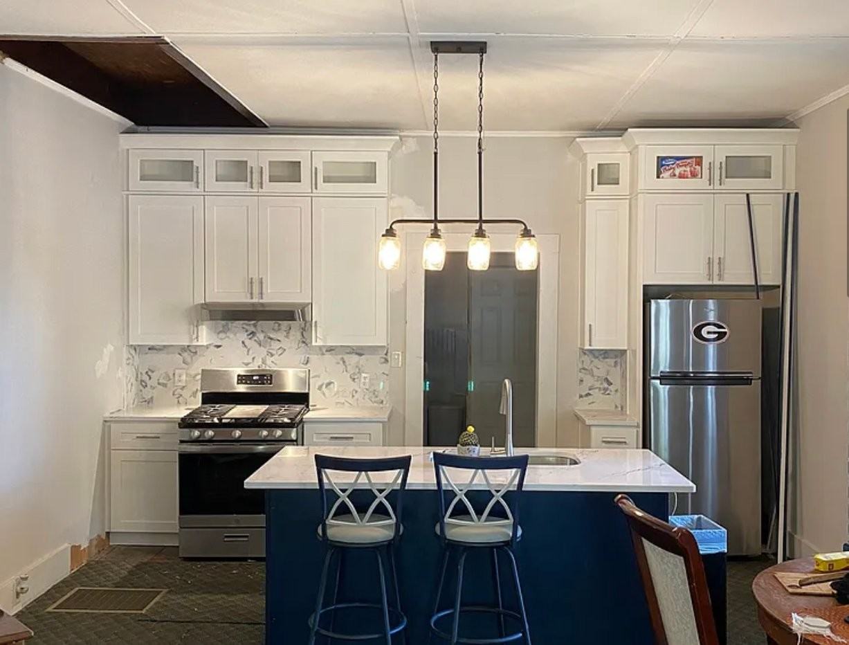 147 White Cir - Photo 3 of 8