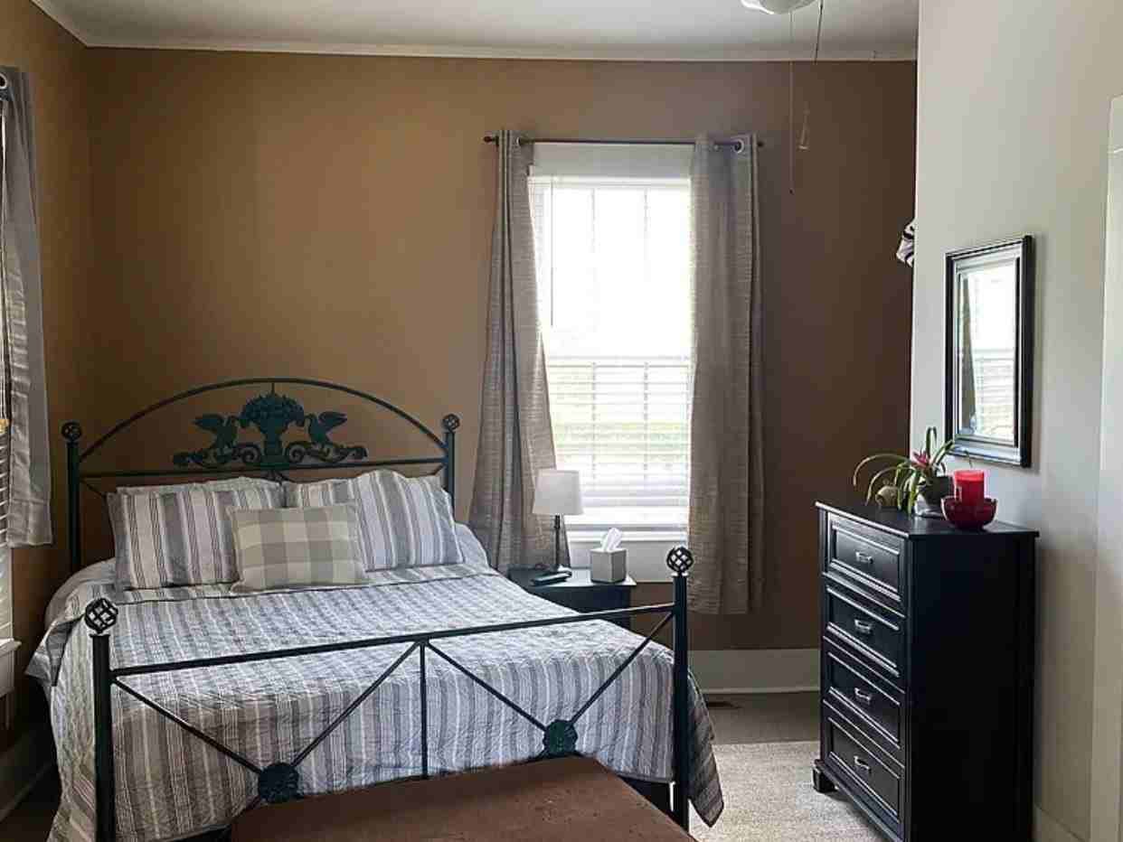 147 White Cir - Photo 7 of 8