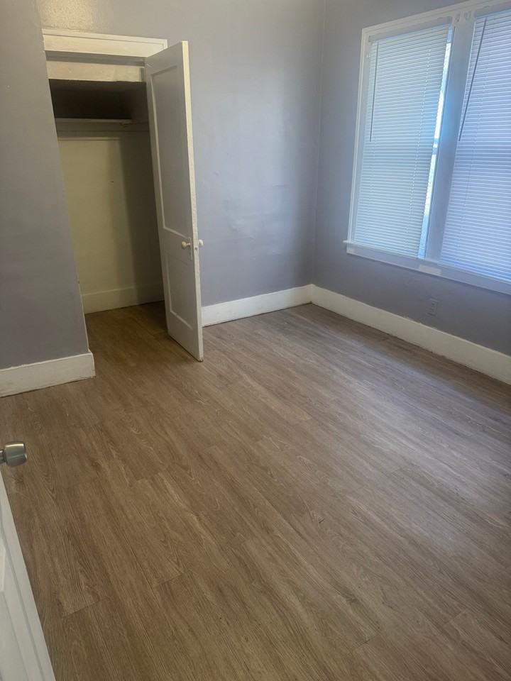 11344 Belleterre St #1 - Photo 7 of 11