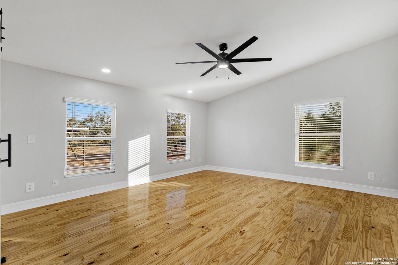 2925 W Fm 462 #NA - Photo 6 of 14