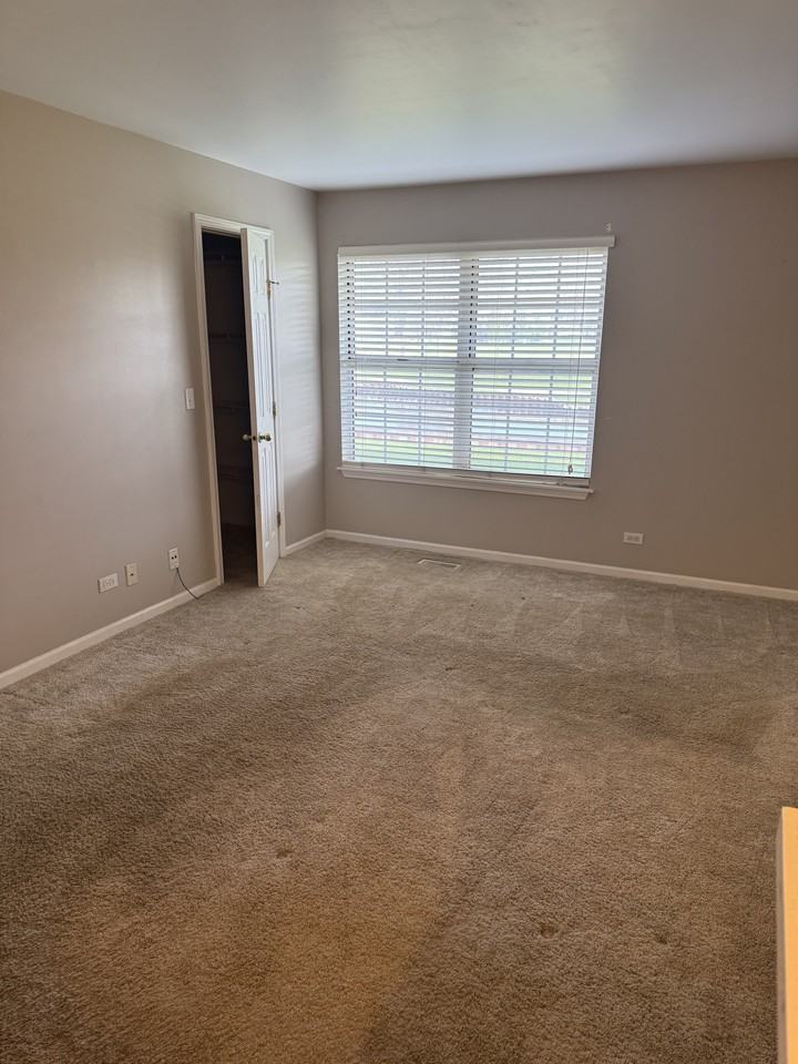 73 Adams Ct #A - Photo 7 of 8