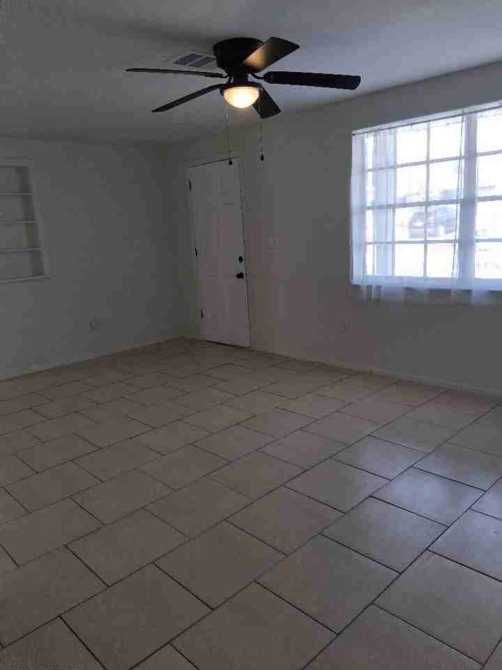 3437 Wiltshire Dr #NA - Photo 3 of 11