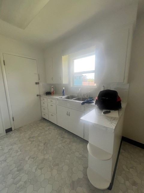 S Altamont St #112 - Photo 2 of 6