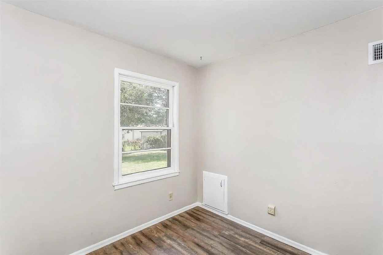 2244 S Pinecrest St #NA - Photo 7 of 17