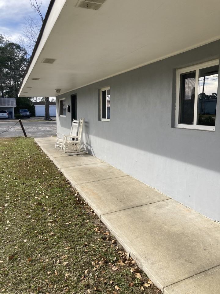 104 N Martin Luther King Jr Dr #A - Photo 3 of 5