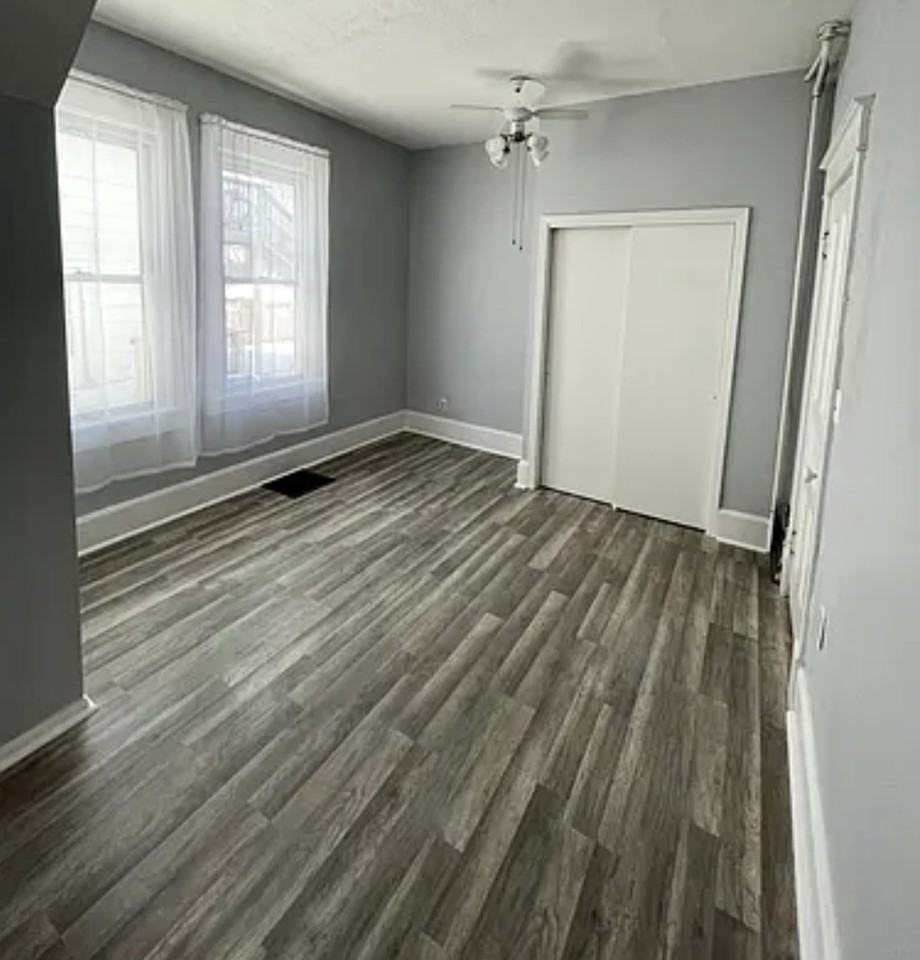 Case Ave #1 - Photo 4 of 12