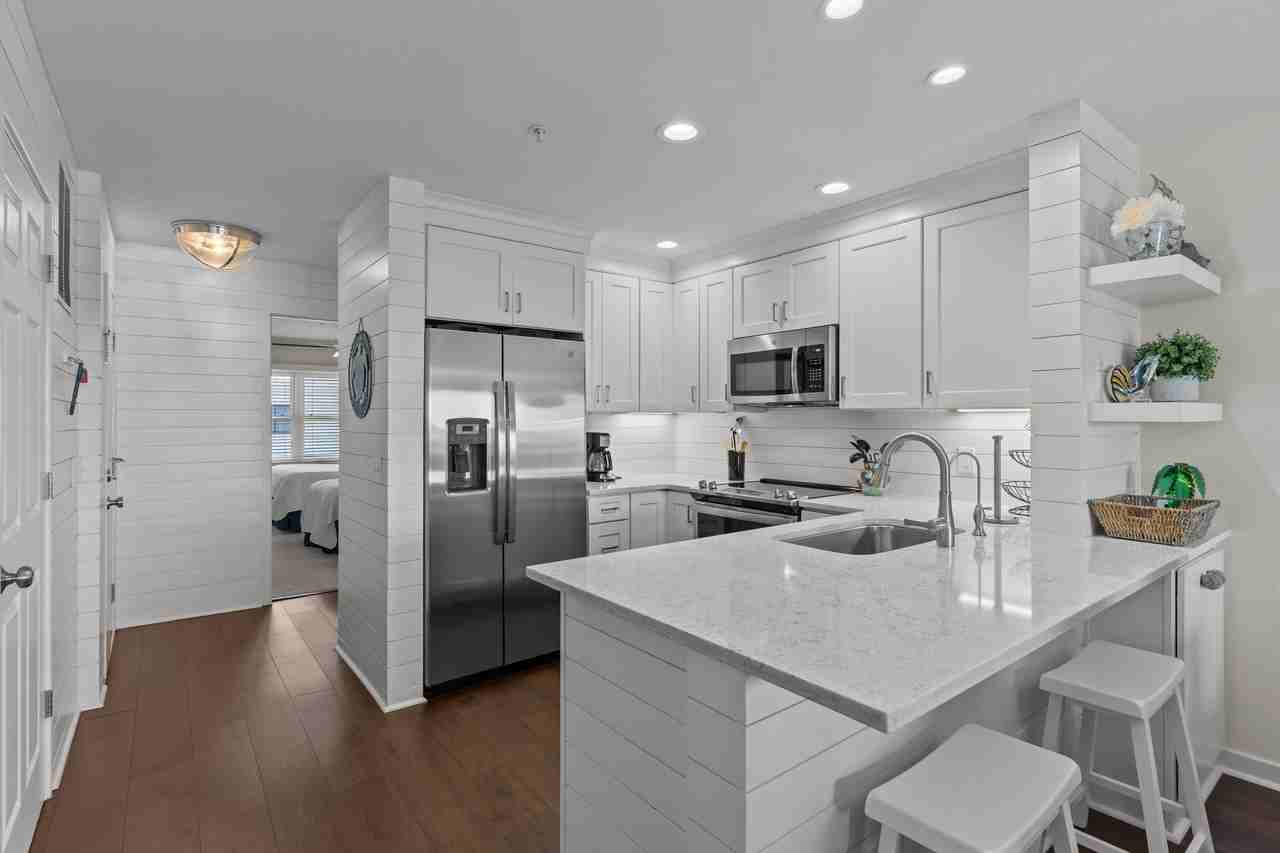 2307 N Lumina Ave #D - Photo 6 of 34