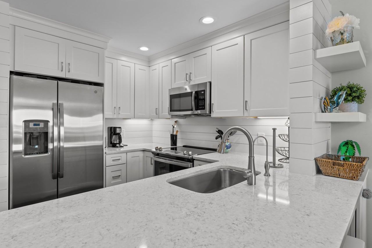 2307 N Lumina Ave #D - Photo 7 of 34