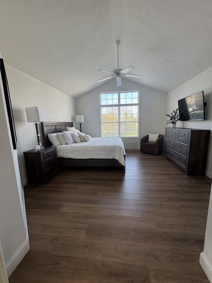 1320 Fieldstone Ct #NA - Photo 6 of 13