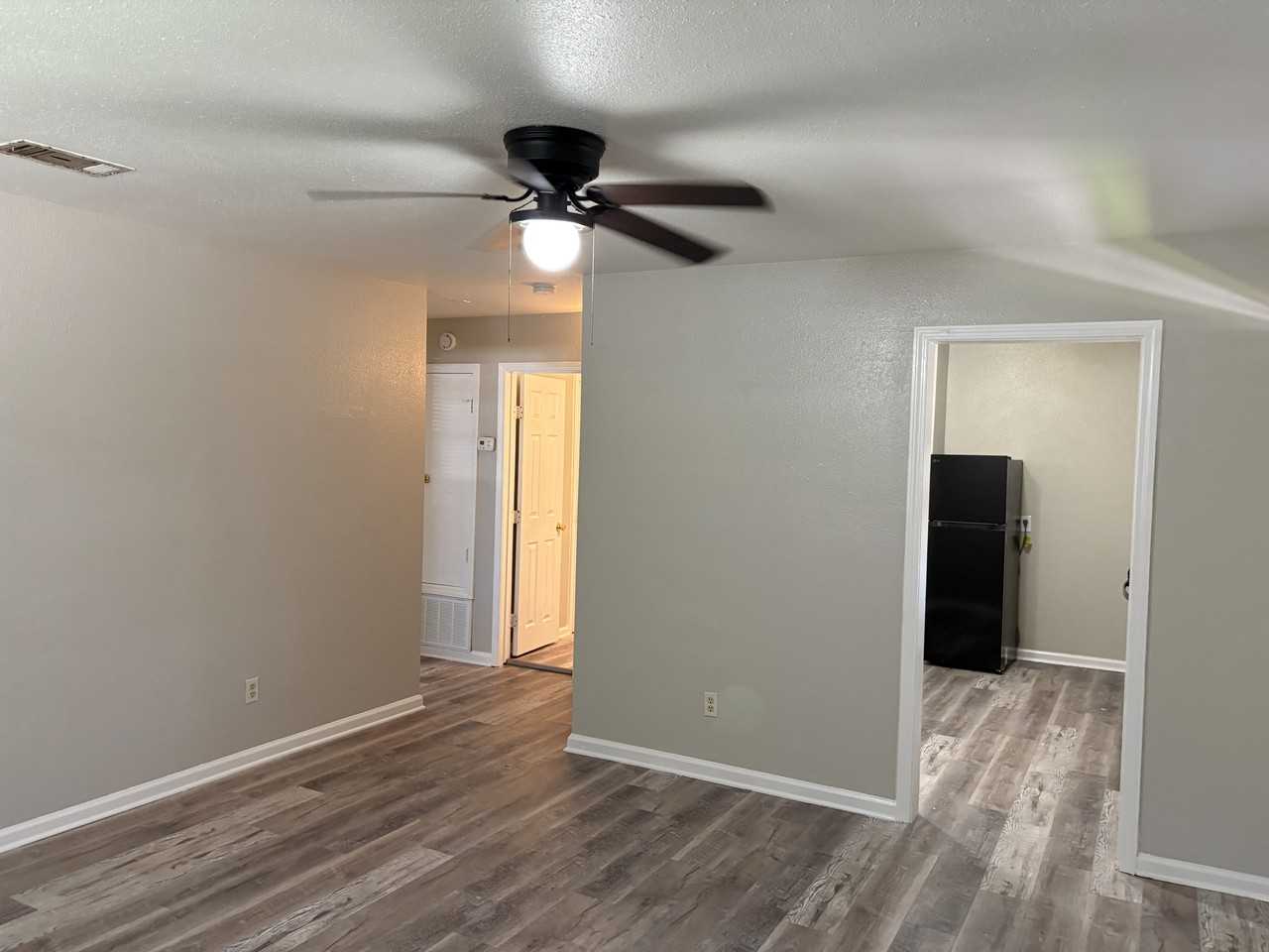 8020 Gus St #8020 - Photo 7 of 12