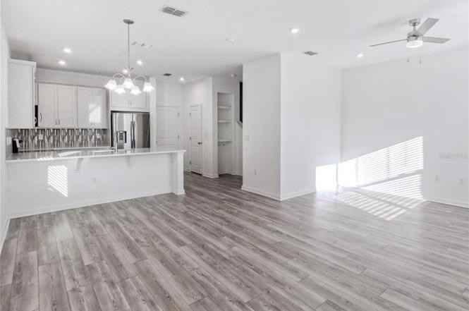 11951 Sunsail Ave - Photo 4 of 29