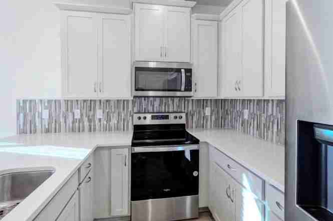 11951 Sunsail Ave - Photo 5 of 29