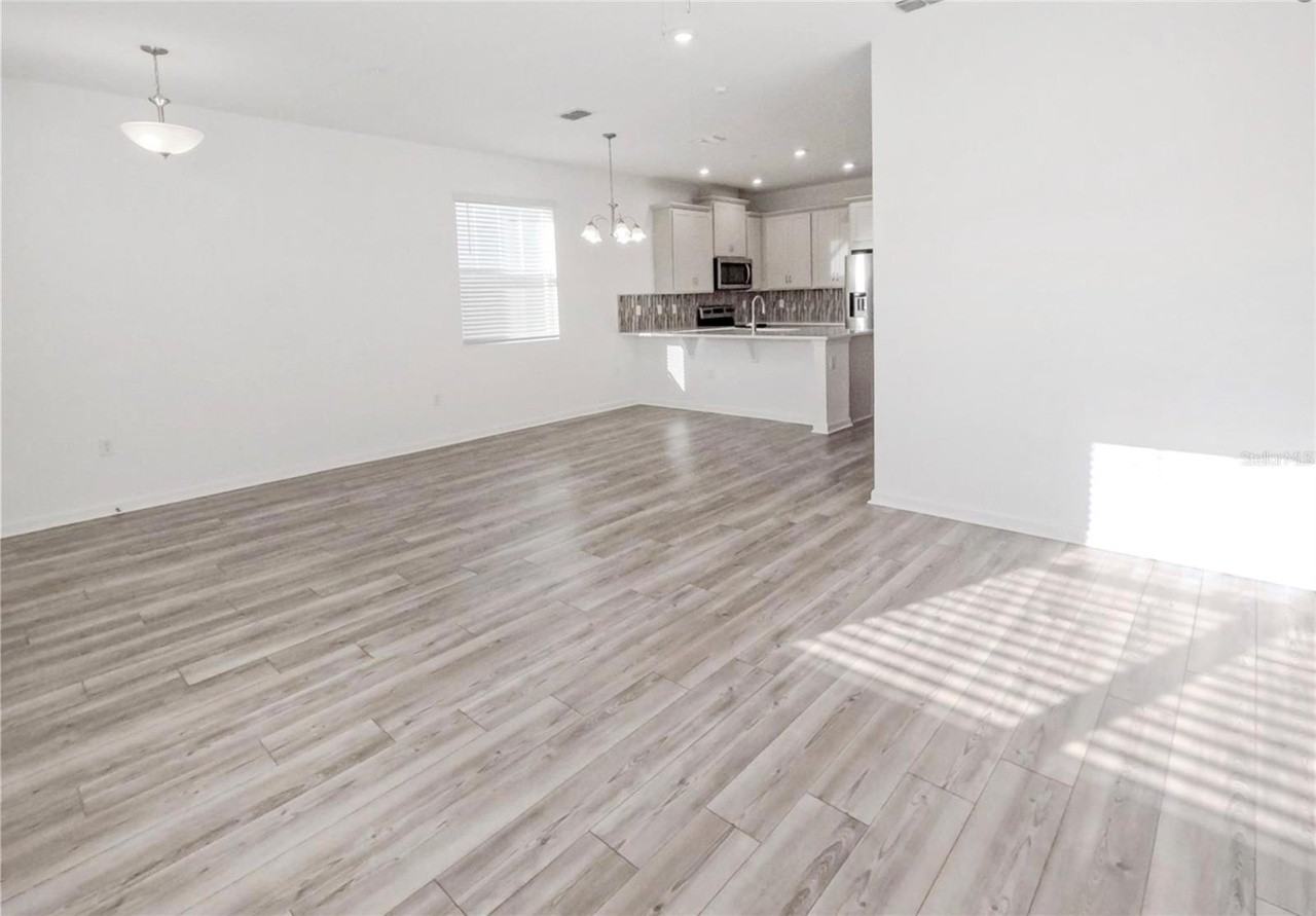 11951 Sunsail Ave - Photo 7 of 29