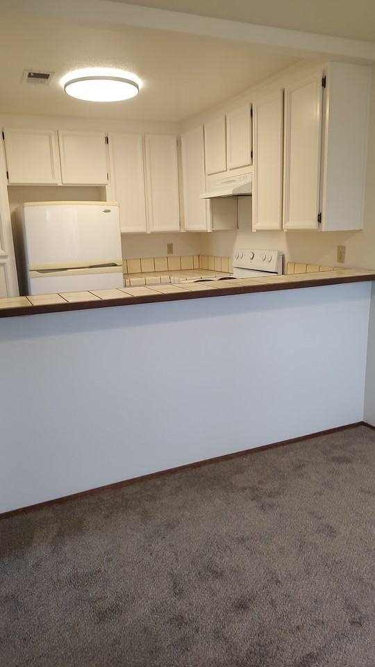 2512 La Terrace Cir #NONE - Photo 4 of 32